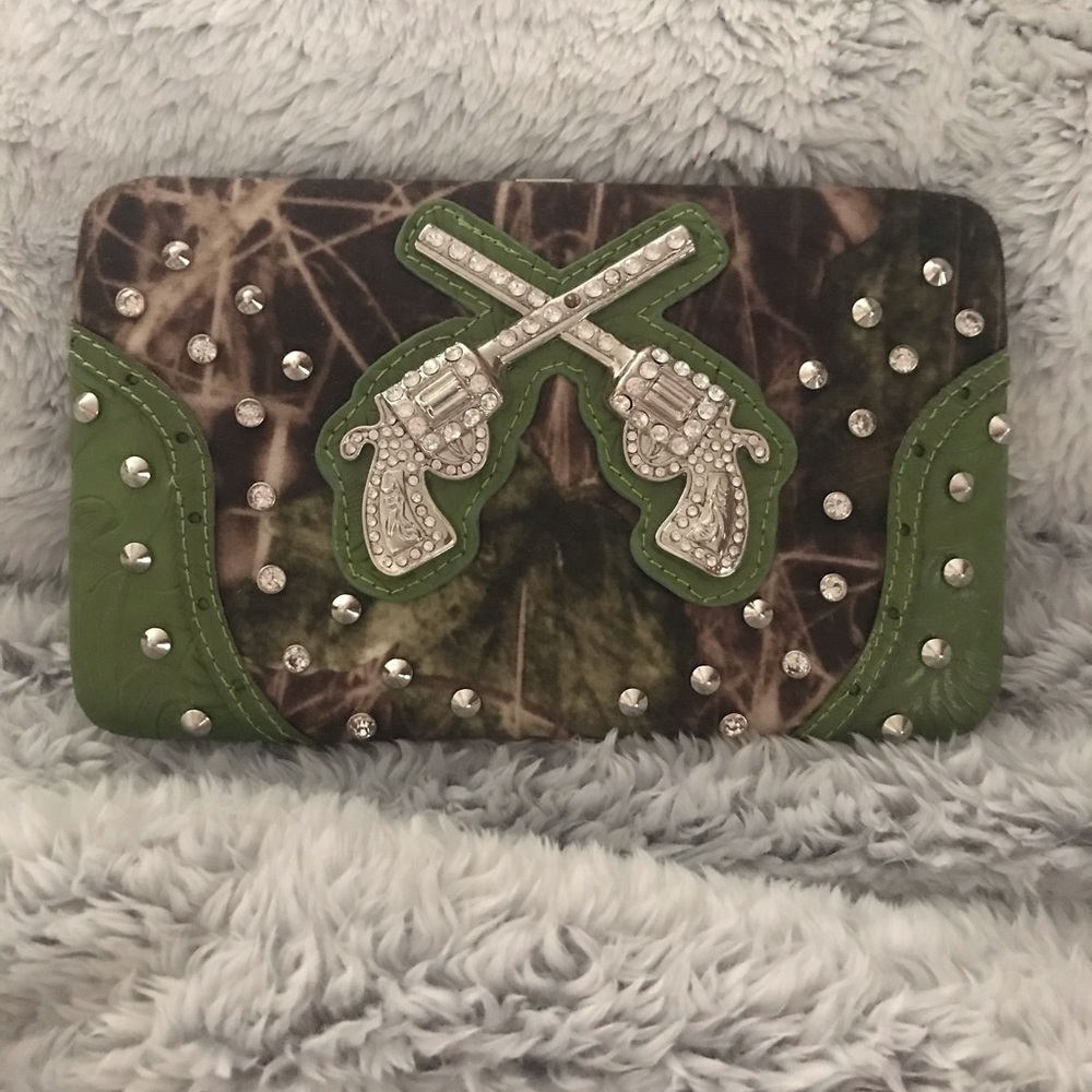 Camo and green with guns snap western billfold